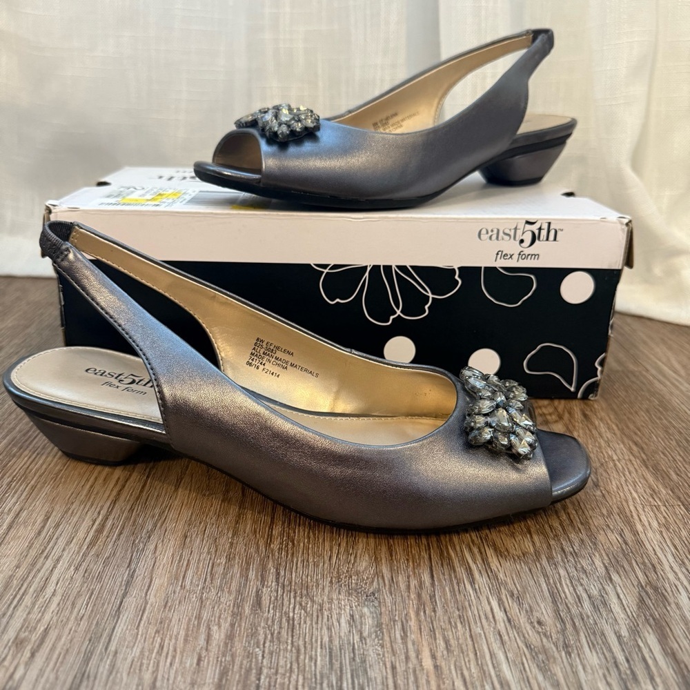 East 5th Flex Form Open Toe Low Heel Sling Back Sandal Women 8W Pewter Comfort